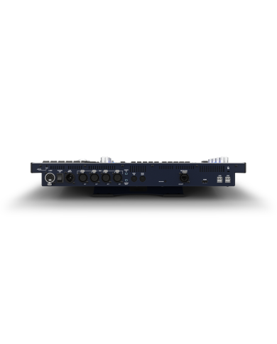 Mixer Luci DMX professionale .Qualità e Funzioni di vertice. ChamSys Mixer Luci DMX professionale .Qualità e Funzioni di vertice. ChamSys
