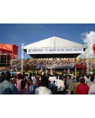 Palco coperto per manifestazioni all' aperto