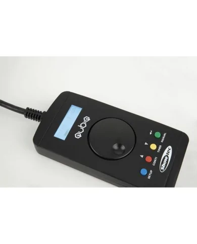 Lo Showtec Qubiq S2500 è una macchina del fumo professionale da 2500 W.