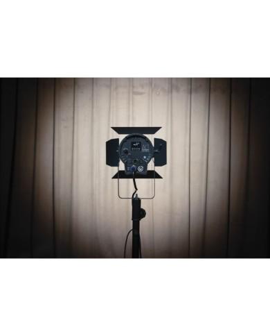 Spot per Teatro da 150 watt a led : molto luminoso: bianco caldo Spot per Teatro da 150 watt a led : molto luminoso: bianco caldo