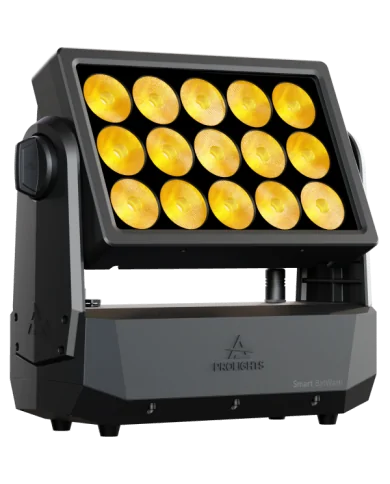 Smart BatWash è un Wash Light outdoor ad alta potenza anche a batterie