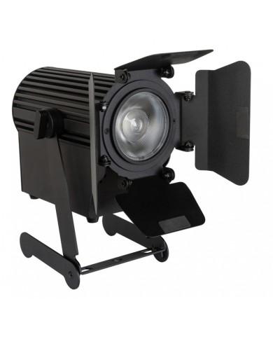 Faro Spot di origine teatrale ma adattissimo per utilizzi come illuminatore d'accento in negozi,vetrine,musei, abitazioni. Faro Spot di origine teatrale ma adattissimo per utilizzi come illuminatore d'accento in negozi,vetrine,musei, abitazioni.