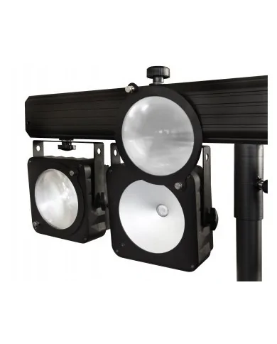 Impianto di illuminazione per spettacoli su palchi anche di strada