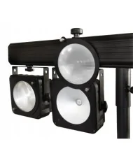 Impianto di illuminazione per spettacoli su palchi anche di strada