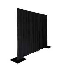 Tenda Fondale Medium Gloss Satin drappeggiato nero 330(l) x 250(h)cm - Pipe and Drape MGS 175 g/m²