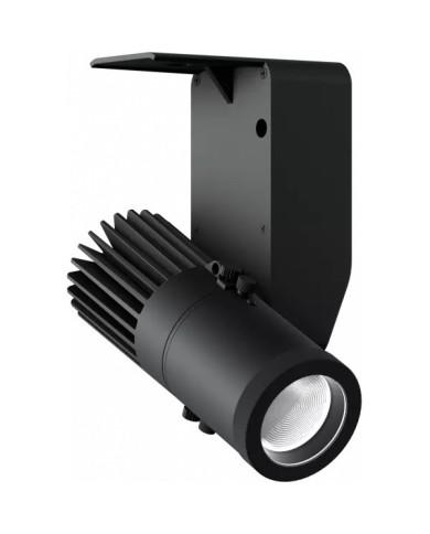 Come illuminare un quadro valorizzandolo con un sagomatore dedicato Come illuminare un quadro valorizzandolo con un sagomatore dedicato