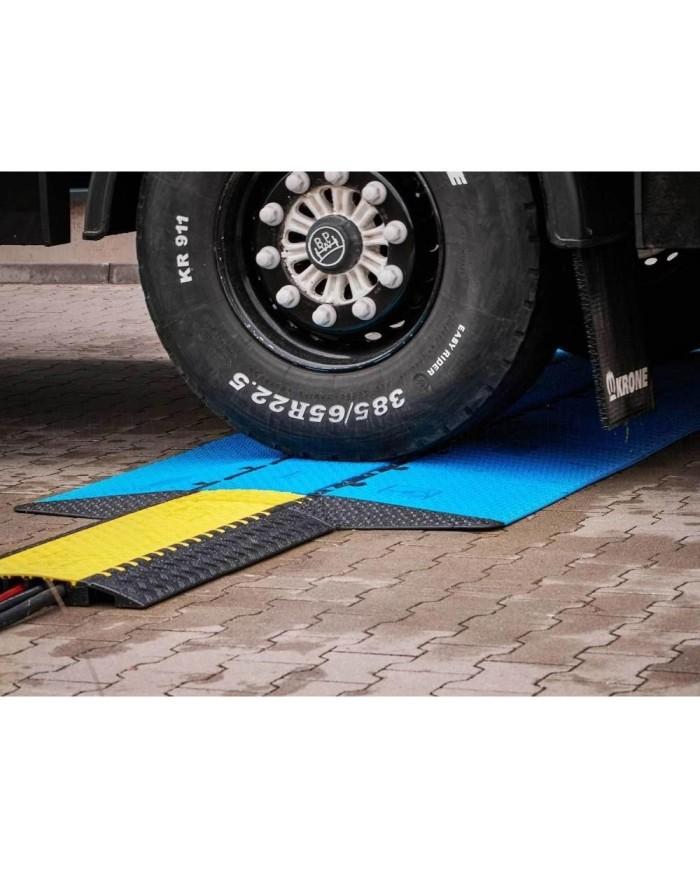 Rampa attraversamento per sedie a rotelle, carrozzine, disabili Rampa attraversamento per sedie a rotelle, carrozzine, disabili