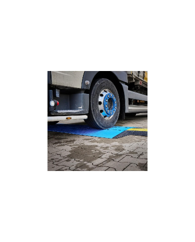 Rampa attraversamento per sedie a rotelle, carrozzine, disabili Rampa attraversamento per sedie a rotelle, carrozzine, disabili