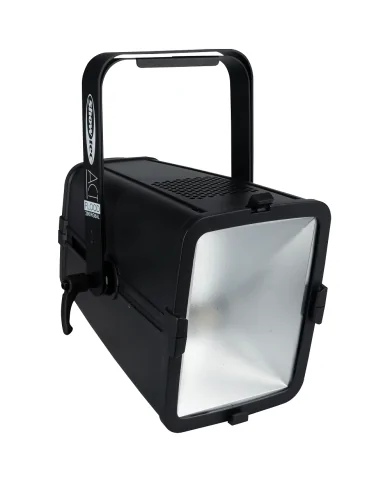 Come Illuminare un ampio palco con luce colorata: ACT Flood 200 RGBAL