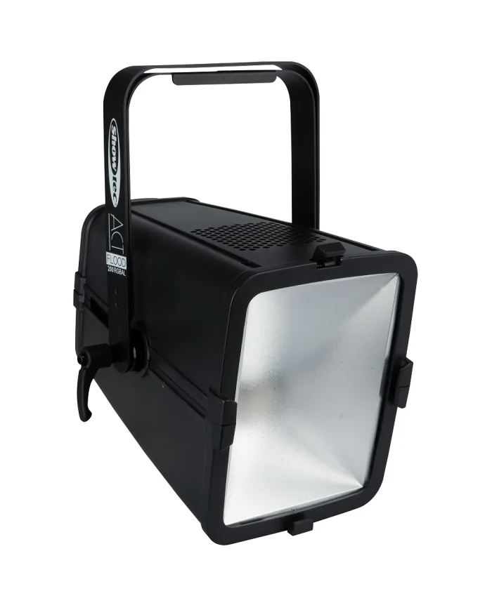 Come Illuminare un ampio palco con luce colorata: ACT Flood 200 RGBAL