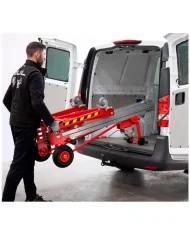 Elevatore industriale per trasportato sia vertic. che orizzontalmente