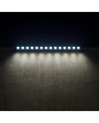 Cameleon Bar 16 è una Barra 16x 5 W LED RGBW IP65 per indoor e outdoor