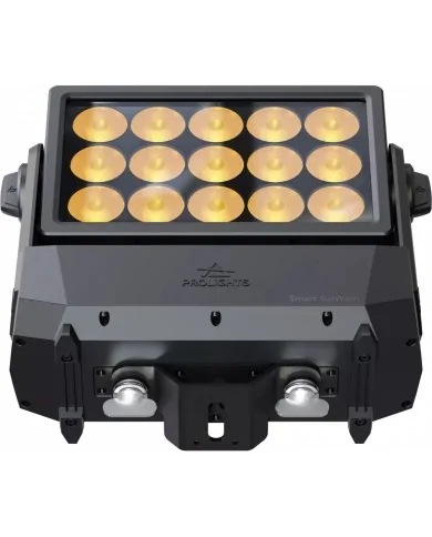 Smart BatWash è un Wash Light outdoor ad alta potenza anche a batterie