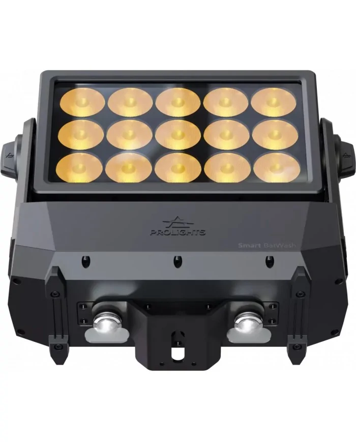 Smart BatWash è un Wash Light outdoor ad alta potenza anche a batterie