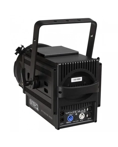 Sostituzione fari teatrali alogeni con fari LED basso impatto Briteq