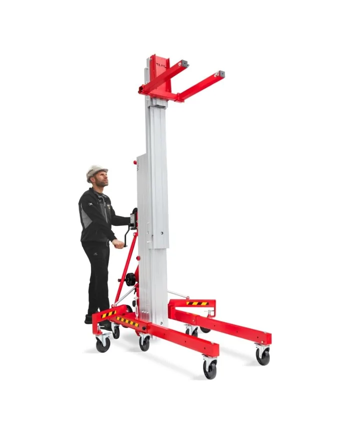 Come sollevare carichi pesanti con un elevatore professionale