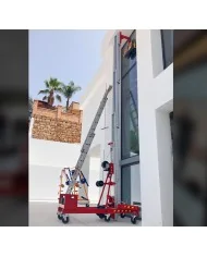 Questo gancio di carico trasforma i sollevatori in una gru mobile,
