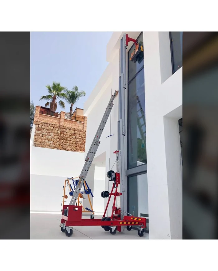 Una GRU Portatile grazie all'accessorio per elevatore Toro di Guil