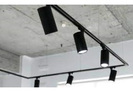 Illuminazione su Binario per Arte, Gallerie, Musei, Esposizioni, ed Abitazioni di Design